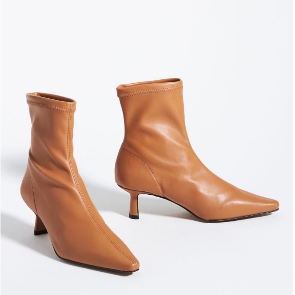 Anthropologie Angel Alaroon pointed toe kitten heal boots in honey.
